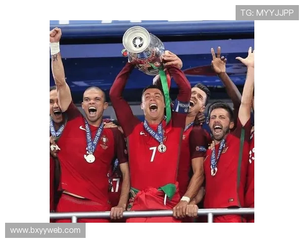 C罗收购阿尔梅里亚后社媒粉丝激增 C罗收购阿尔梅里亚后社媒粉丝激增